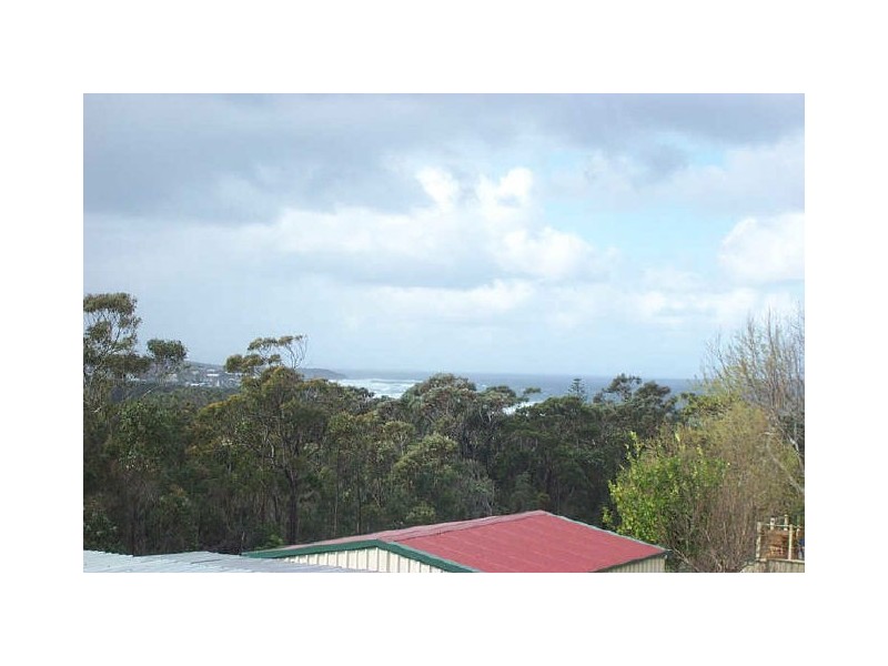 18 Canberra Crescent, Burrill Lake NSW 2539