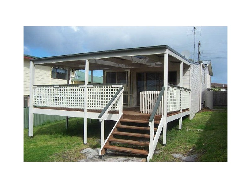 18 Canberra Crescent, Burrill Lake NSW 2539
