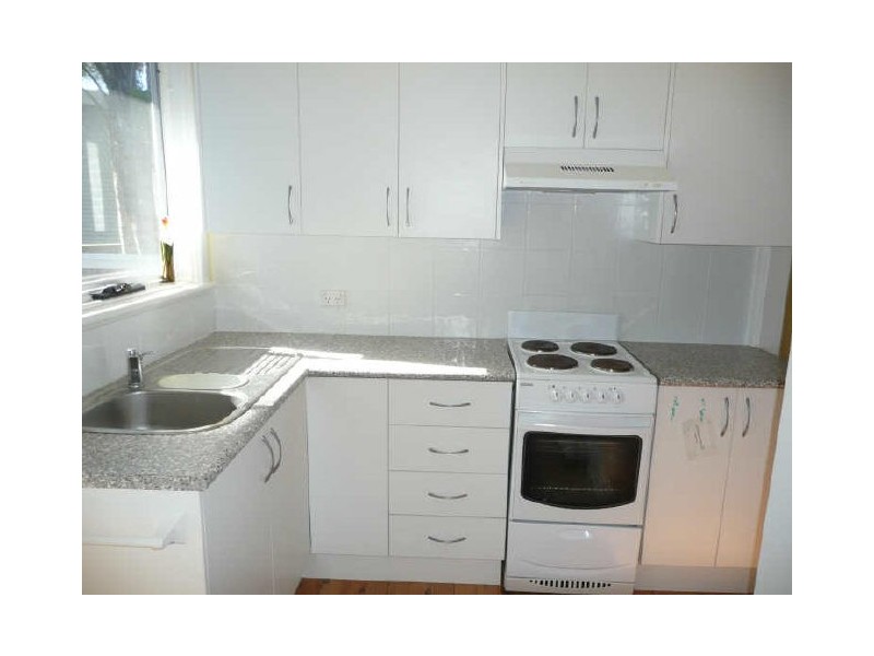 2/9 Donlan Road, Mollymook NSW 2539