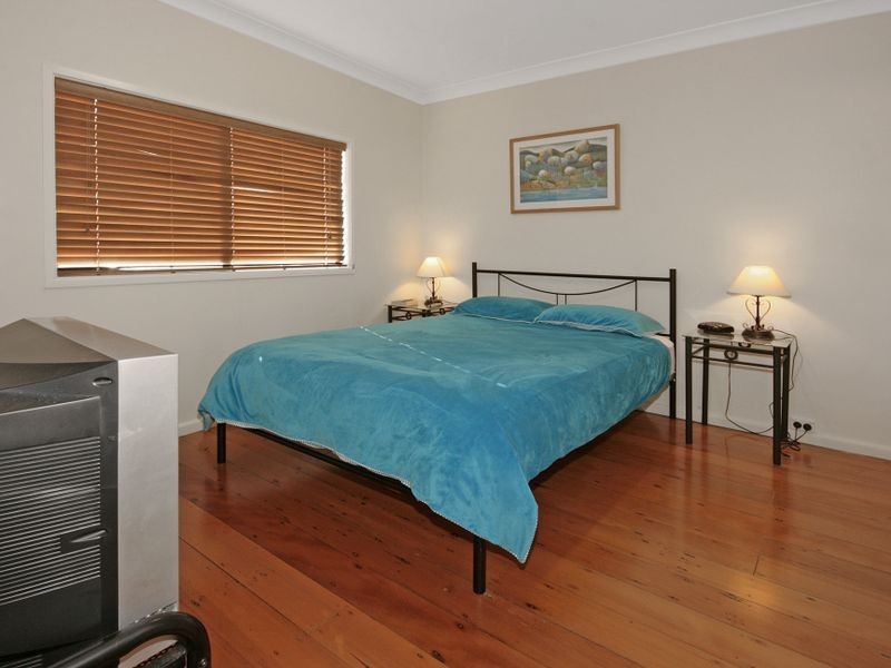 12 Jones Avenue, Mollymook NSW 2539