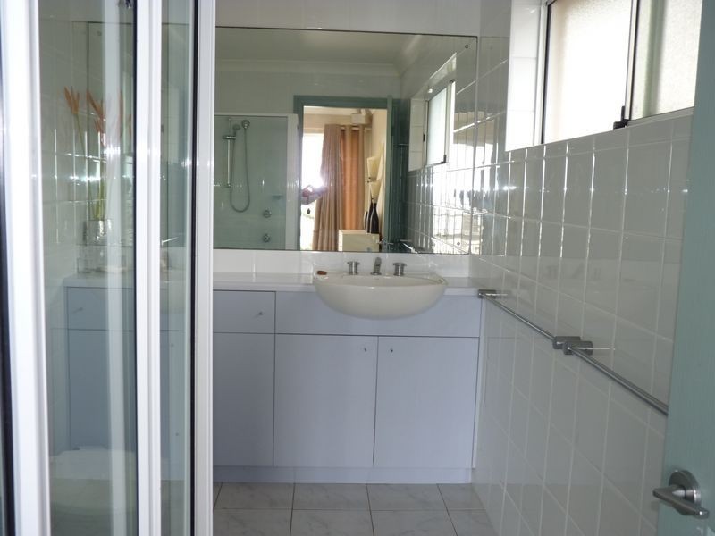 101 Sunset Strip, Manyana NSW 2539