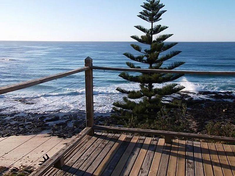 101 Sunset Strip, Manyana NSW 2539