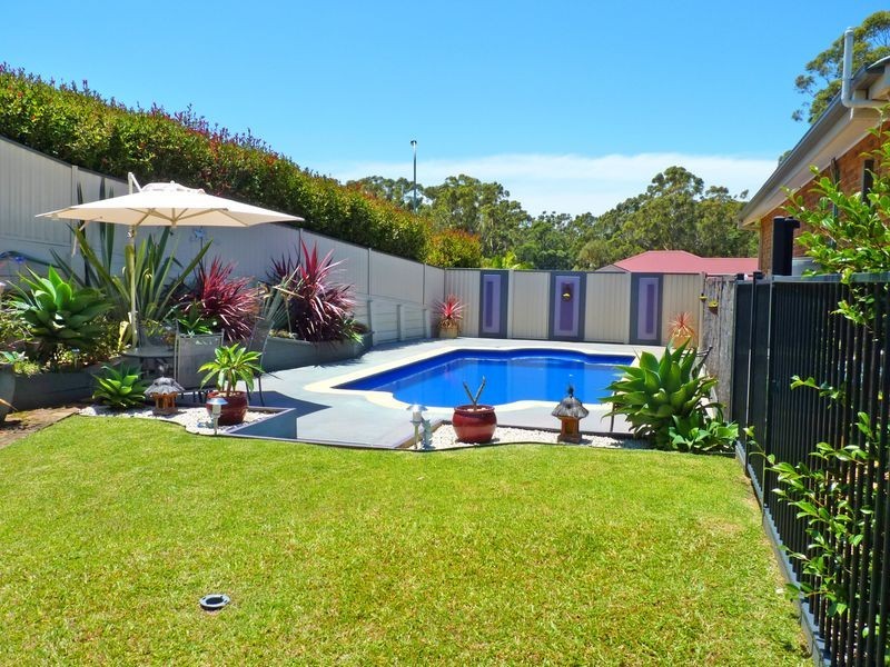 5 Royal Mantle Drive, Ulladulla NSW 2539