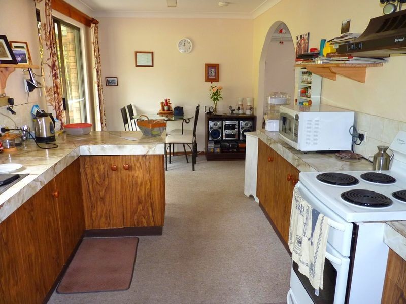 20 Buckland Street, Mollymook NSW 2539