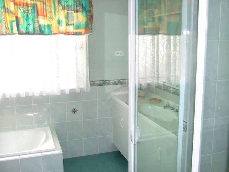 79 Cornfield Parade, Fishermans Paradise NSW 2539