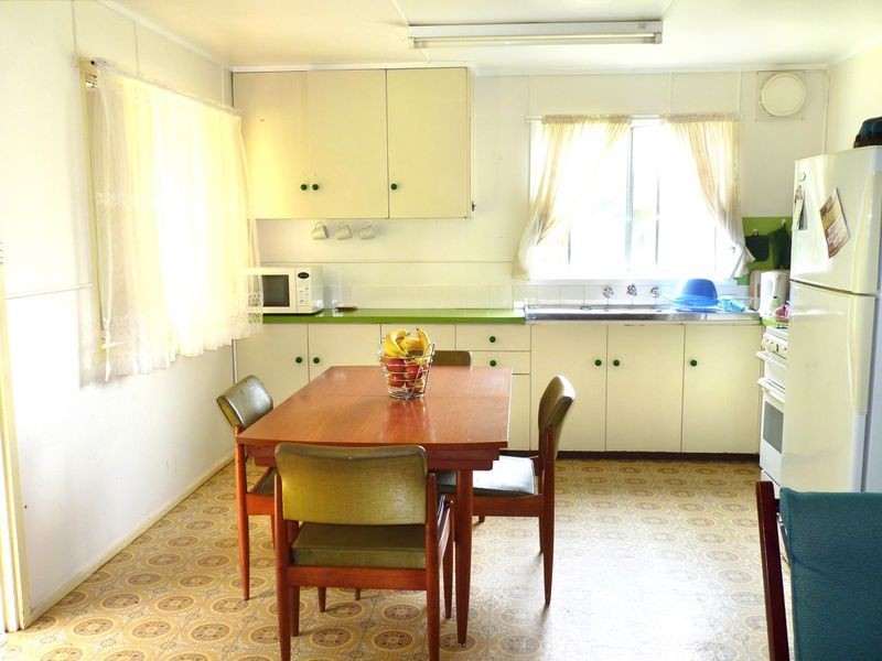 12 Maple Street, Bendalong NSW 2539