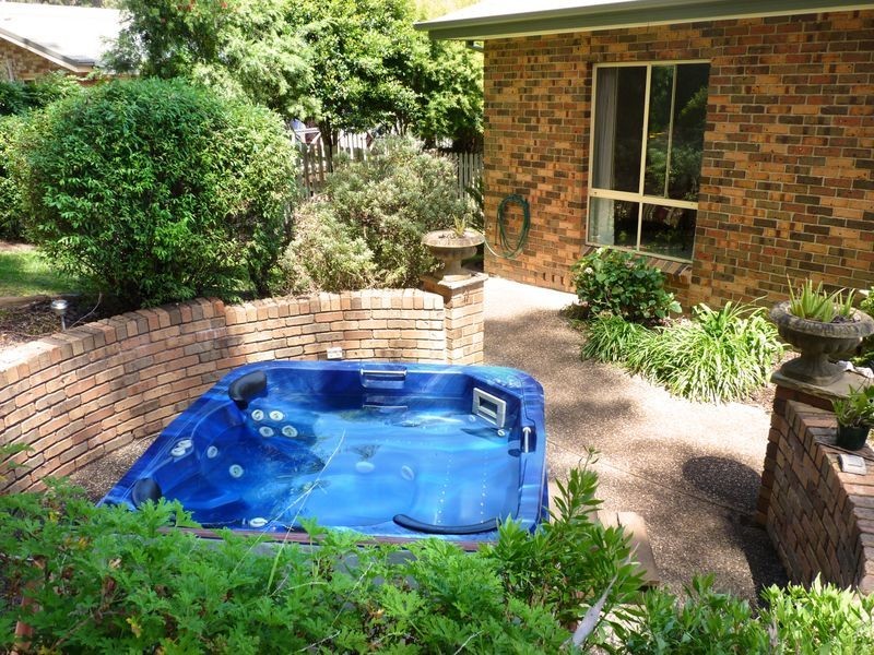 17 Sagittarius Way, Narrawallee NSW 2539