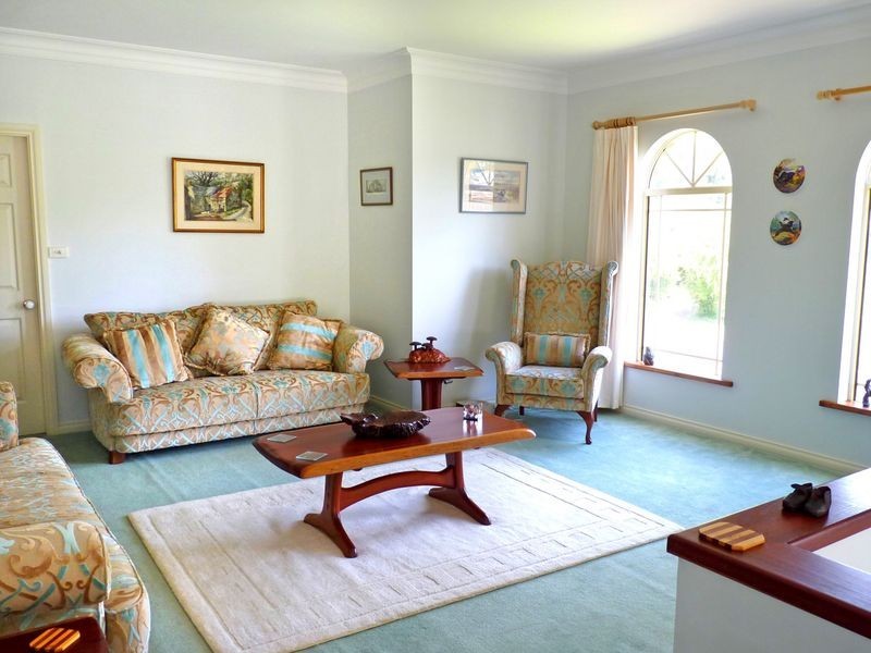 17 Sagittarius Way, Narrawallee NSW 2539