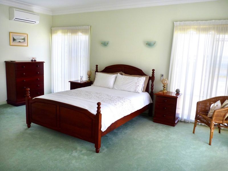 17 Sagittarius Way, Narrawallee NSW 2539