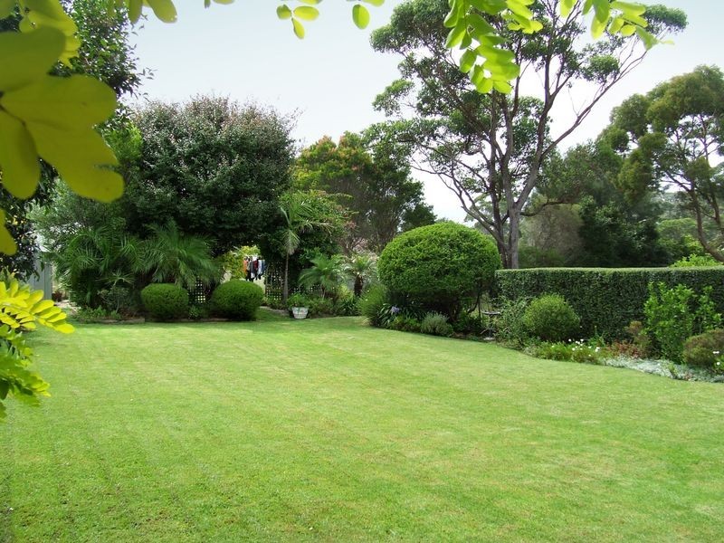33 Seaview Street, Mollymook NSW 2539
