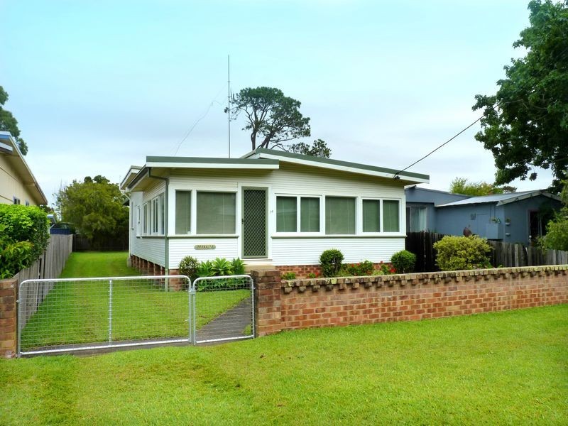14 Commonwealth Avenue, Burrill Lake NSW 2539