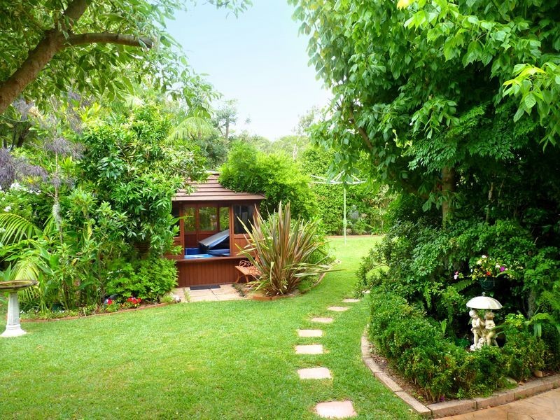 29 Matron Porter Drive, Narrawallee NSW 2539
