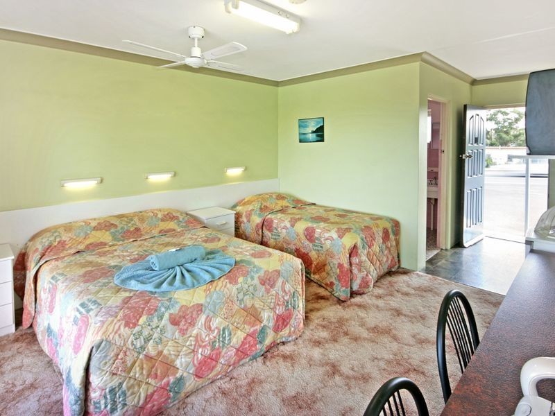 8-12 Princes Highway, Mollymook NSW 2539