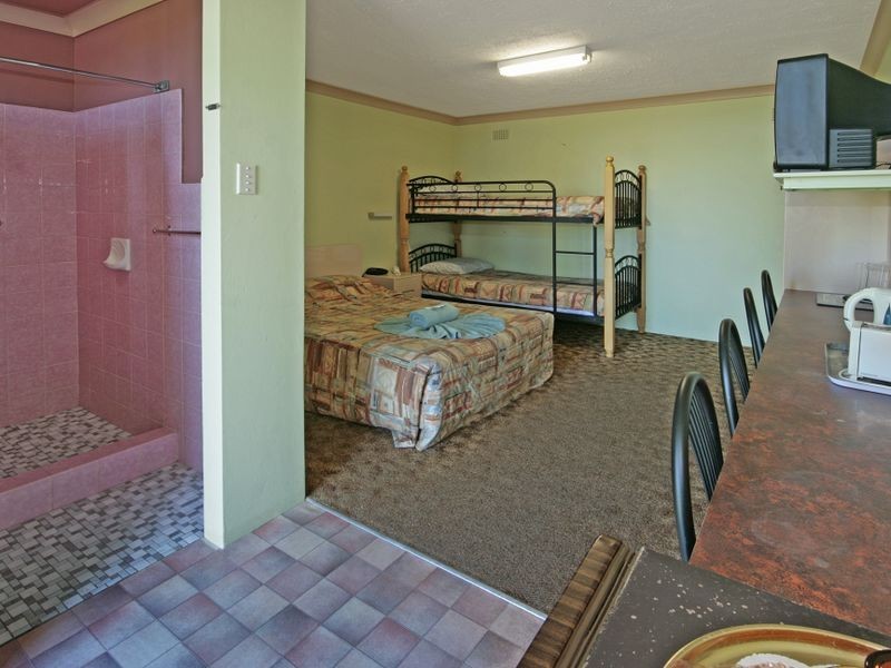 8-12 Princes Highway, Mollymook NSW 2539