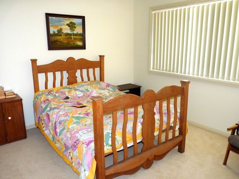 2/11 Witherington Avenue, Ulladulla NSW 2539