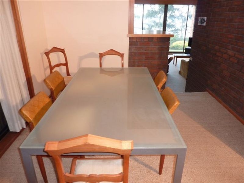 16 Shipton Cres, Mollymook NSW 2539