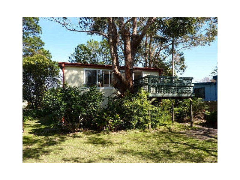 56 Lakeview Dr, Burrill Lake NSW 2539