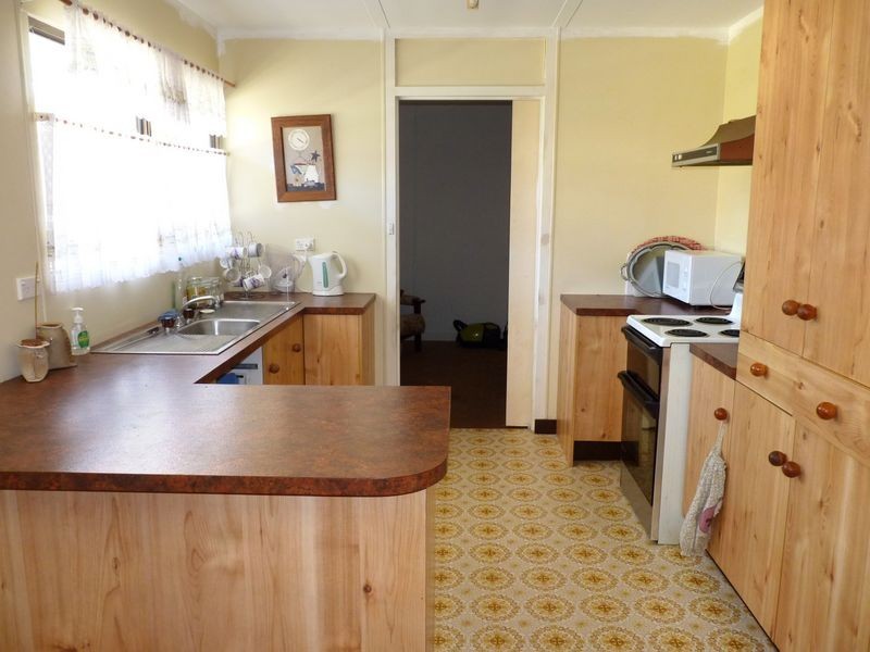 9 Vista Drive, Dolphin Point NSW 2539