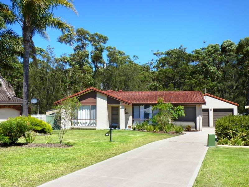 31 Macleay Street, Narrawallee NSW 2539