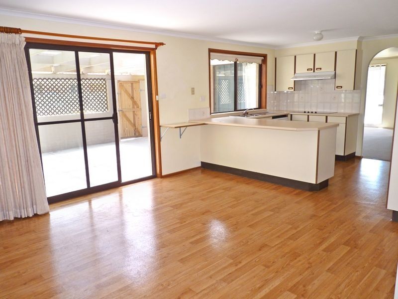 31 Macleay Street, Narrawallee NSW 2539