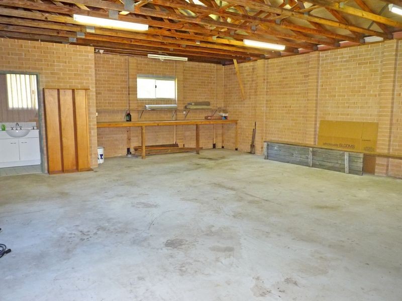 31 Macleay Street, Narrawallee NSW 2539