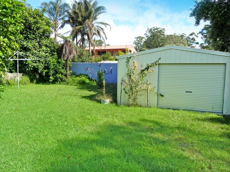 39 Anglers Parade, Fishermans Paradise NSW 2539