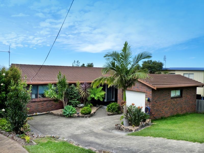 22 Hilltop Crescent, Mollymook NSW 2539
