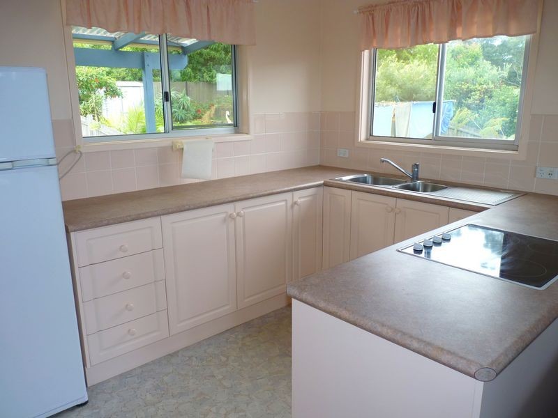 53 Canberra Crescent, Burrill Lake NSW 2539