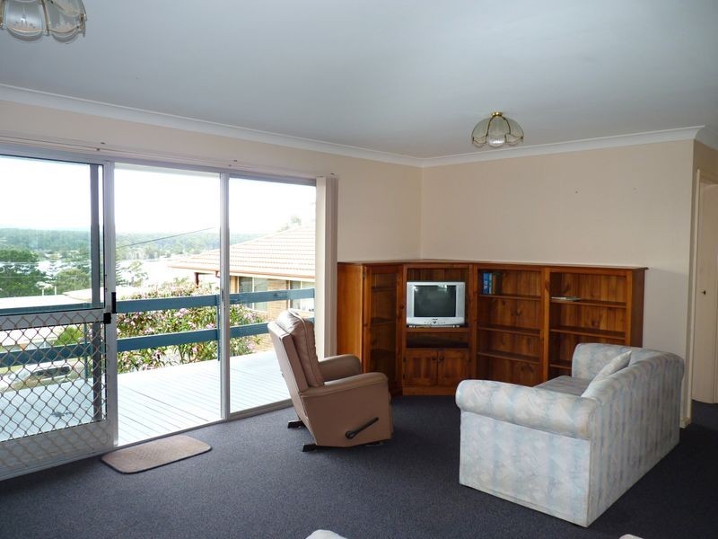 53 Canberra Crescent, Burrill Lake NSW 2539