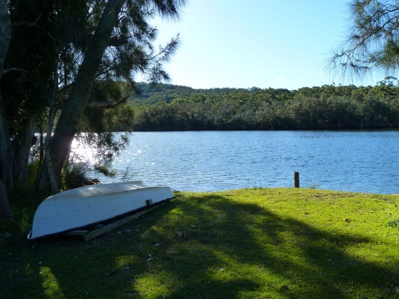 33 Edwin Avenue, Lake Conjola NSW 2539