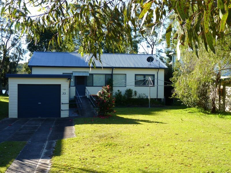 33 Edwin Avenue, Lake Conjola NSW 2539