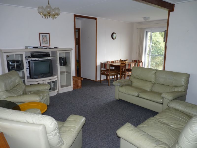 11 The Quarterdeck, Bawley Point NSW 2539