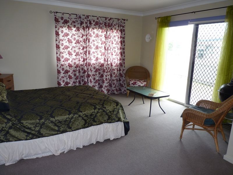63 Seaside Parade, Dolphin Point NSW 2539