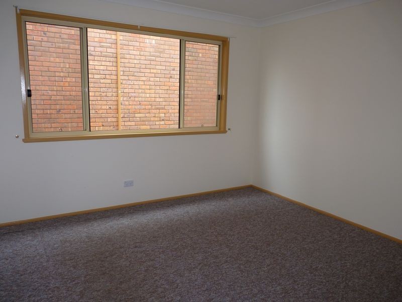 12 Braidwood Avenue, Burrill Lake NSW 2539