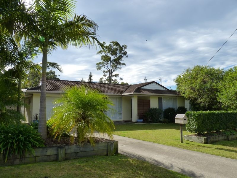 9 Saturn Avenue, Lake Tabourie NSW 2539