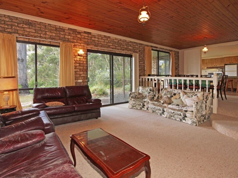 28 Tallwood Avenue, Narrawallee NSW 2539