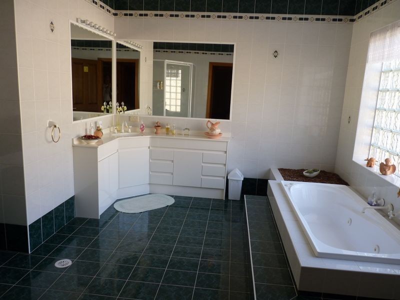 1A Turner Street, Mollymook NSW 2539