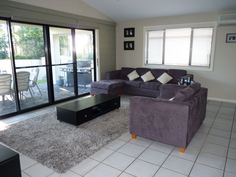 27 Walpole Avenue, Ulladulla NSW 2539