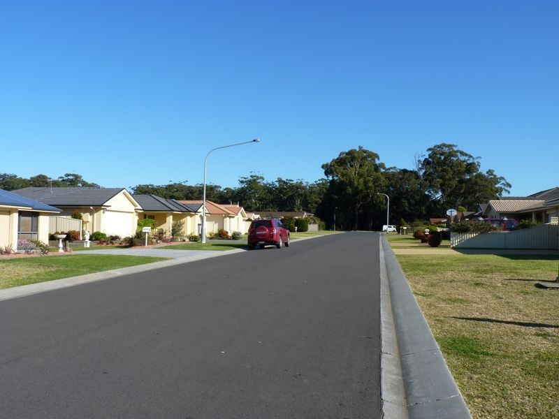 27 Walpole Avenue, Ulladulla NSW 2539