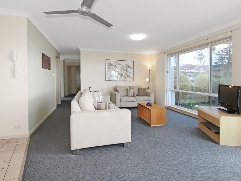 Unit 3/1 Golf Avenue, Mollymook NSW 2539
