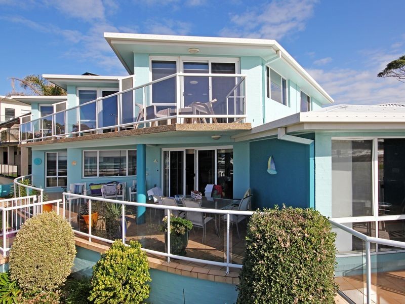 Unit 4/1 Golf Avenue, Mollymook NSW 2539