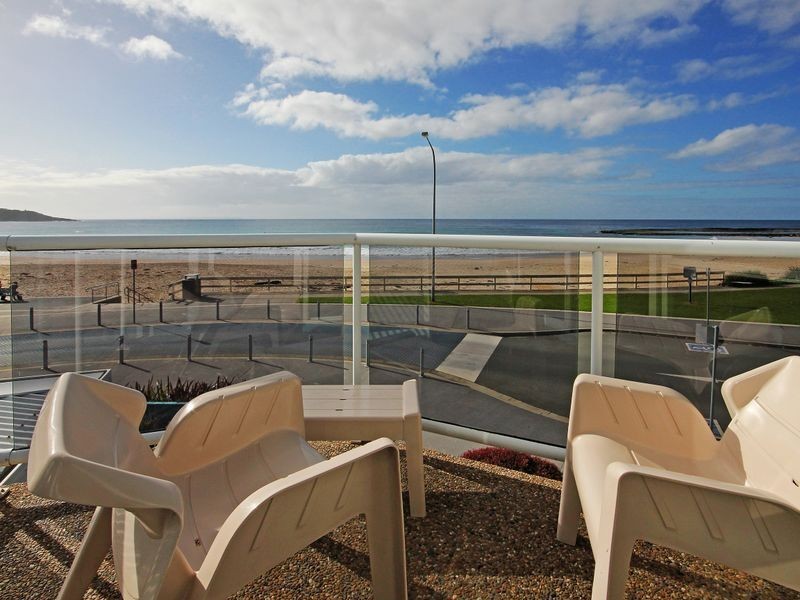 Unit 4/1 Golf Avenue, Mollymook NSW 2539