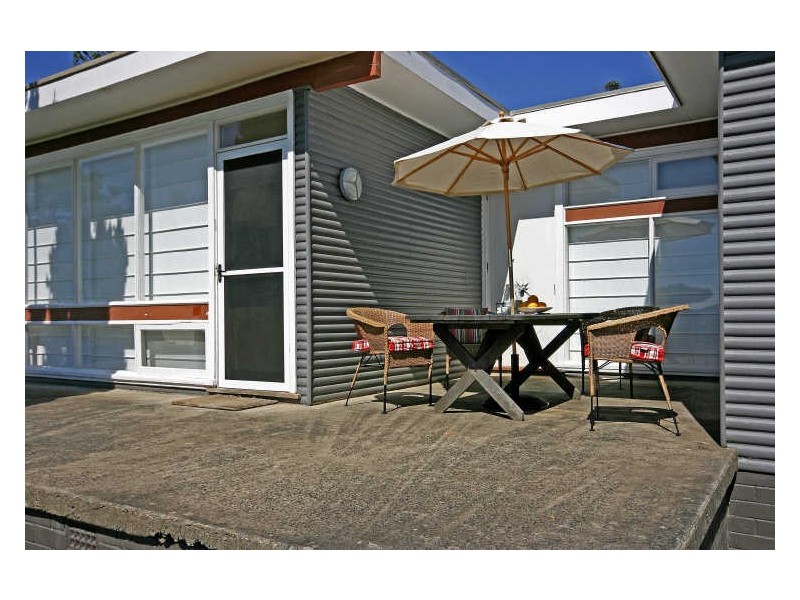 17 Highview Drive, Dolphin Point NSW 2539