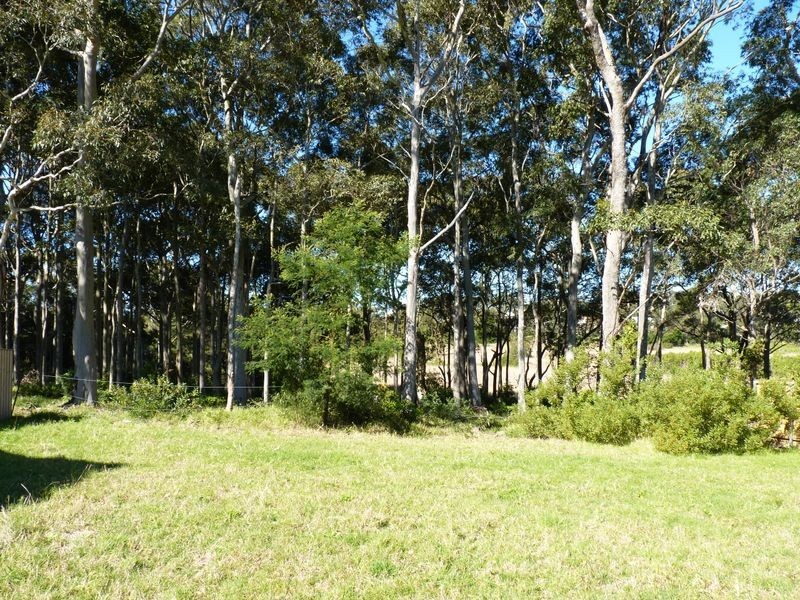 7 Bada Crescent, Burrill Lake NSW 2539