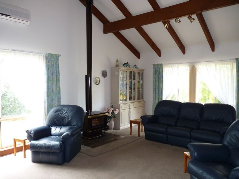 5 Casuarina Close, Burrill Lake NSW 2539