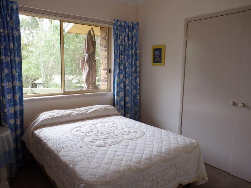 5 Casuarina Close, Burrill Lake NSW 2539