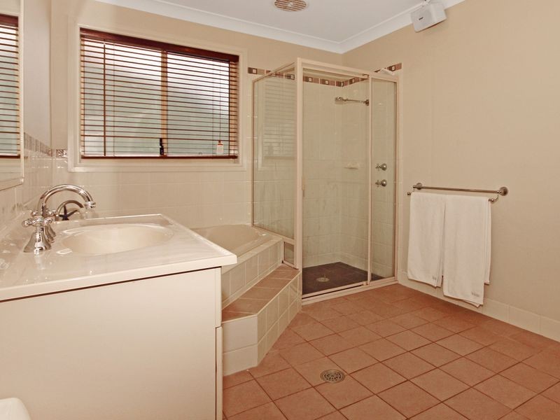 76 Garside Road, Mollymook NSW 2539