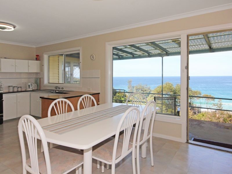 130 Mitchell Parade, Mollymook NSW 2539