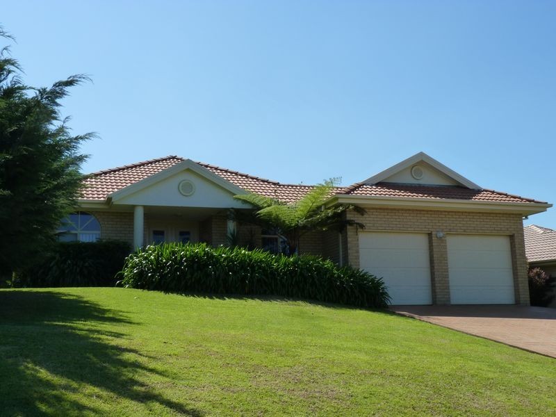 24 Combe Drive, Mollymook NSW 2539