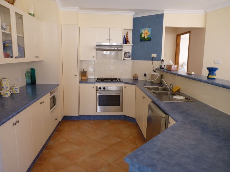 24 Combe Drive, Mollymook NSW 2539